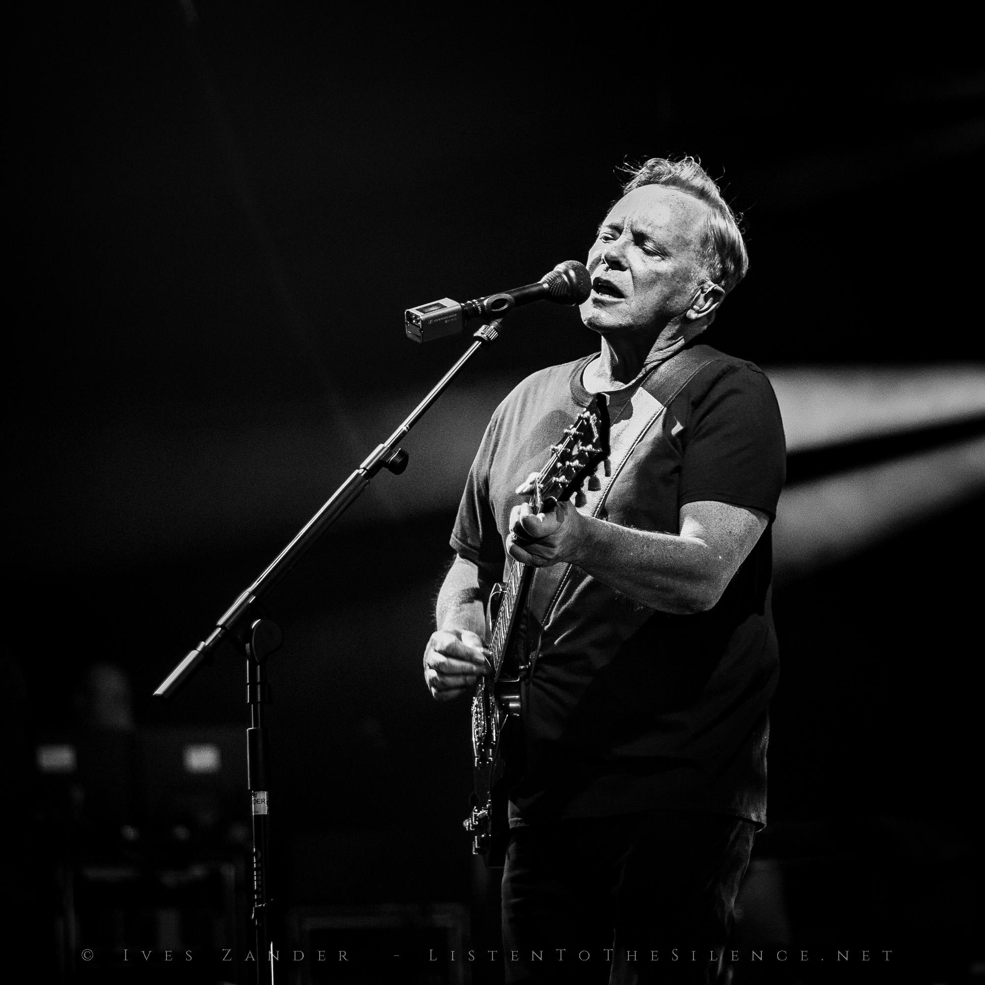 New Order<br/>Tempodrom Berlin 2019