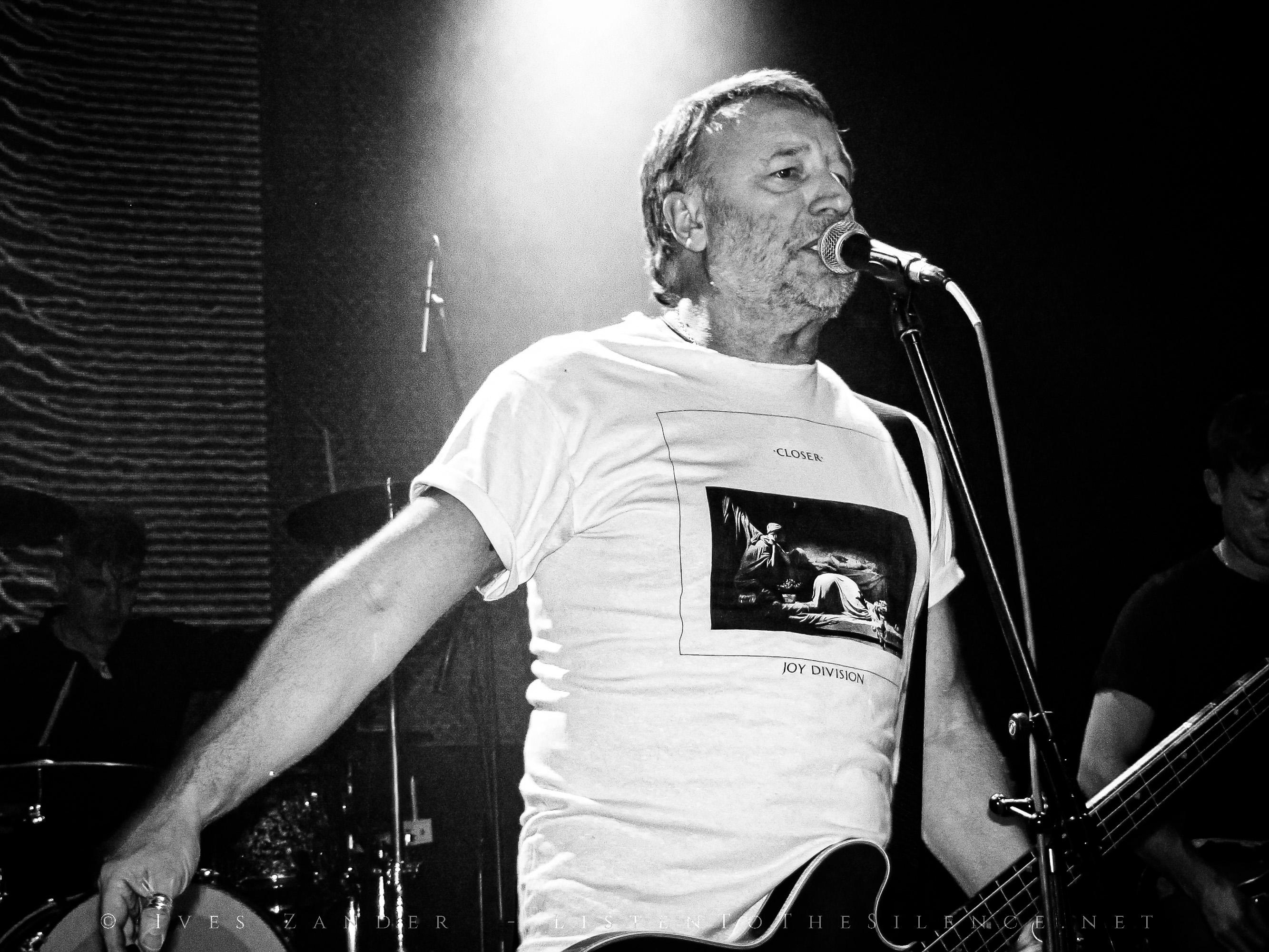 Peter Hook & The Light<br/>Lucerna Music Bar Prag 2012