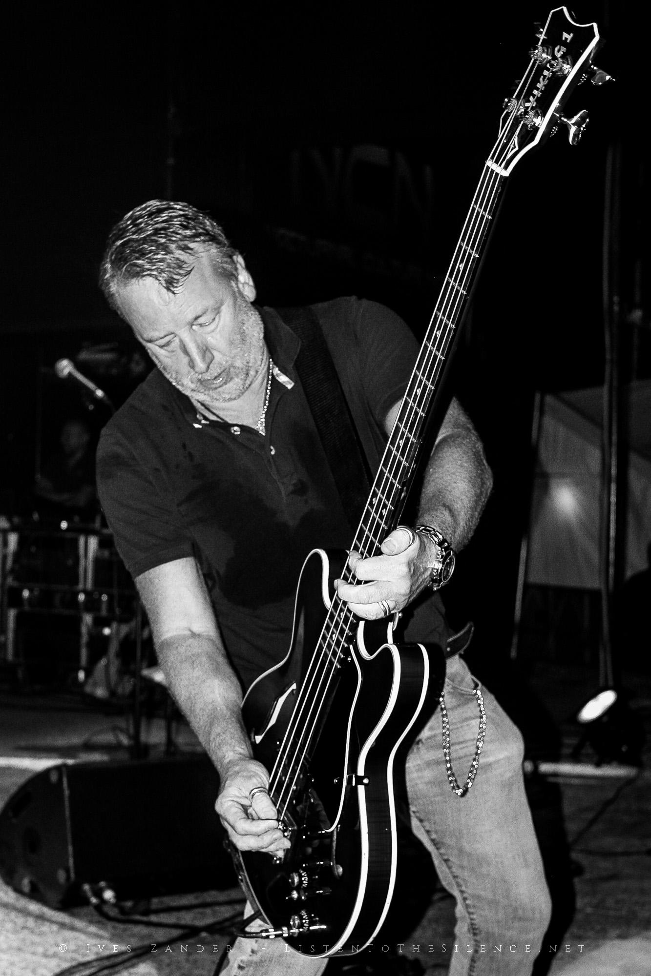 Peter Hook & The Light<br/>Nocturnal Culture Night Deutzen 2012