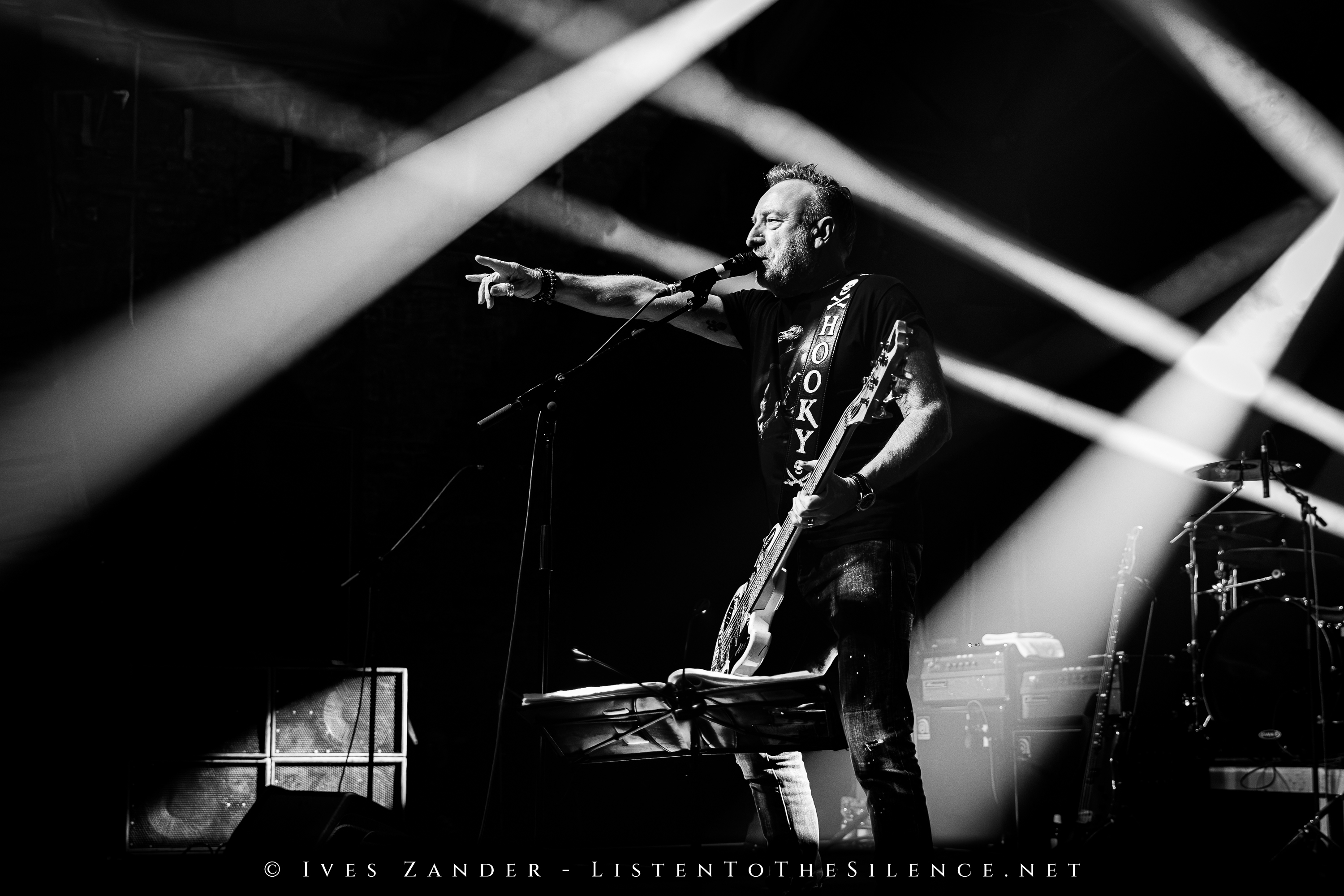 Peter Hook & The Light<br/>Reithalle Straße E Dresden 2023