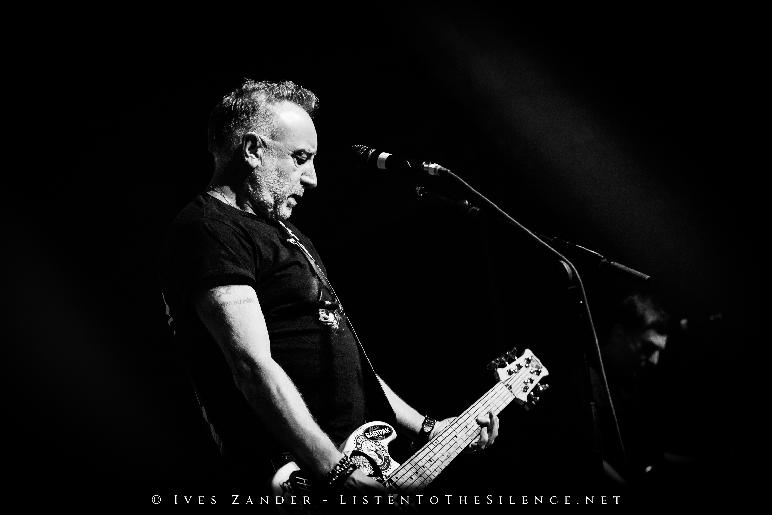 Peter Hook & The Light<br/>Reithalle Straße E Dresden 2023