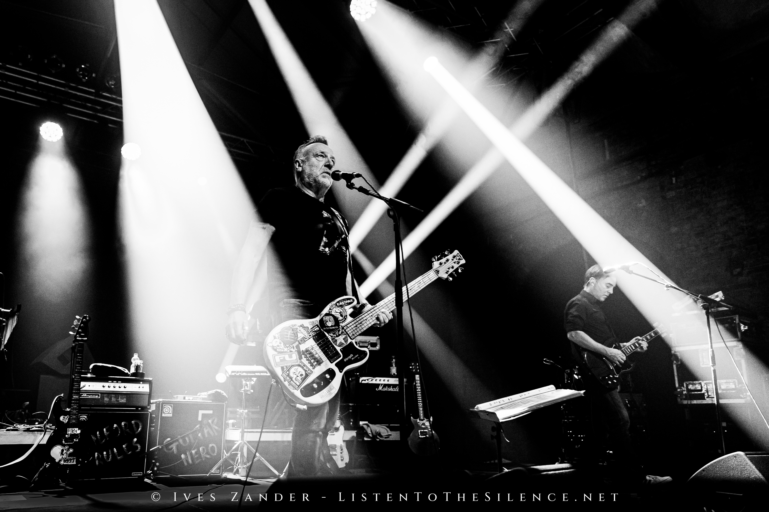 Peter Hook & The Light<br/>Reithalle Straße E Dresden 2023