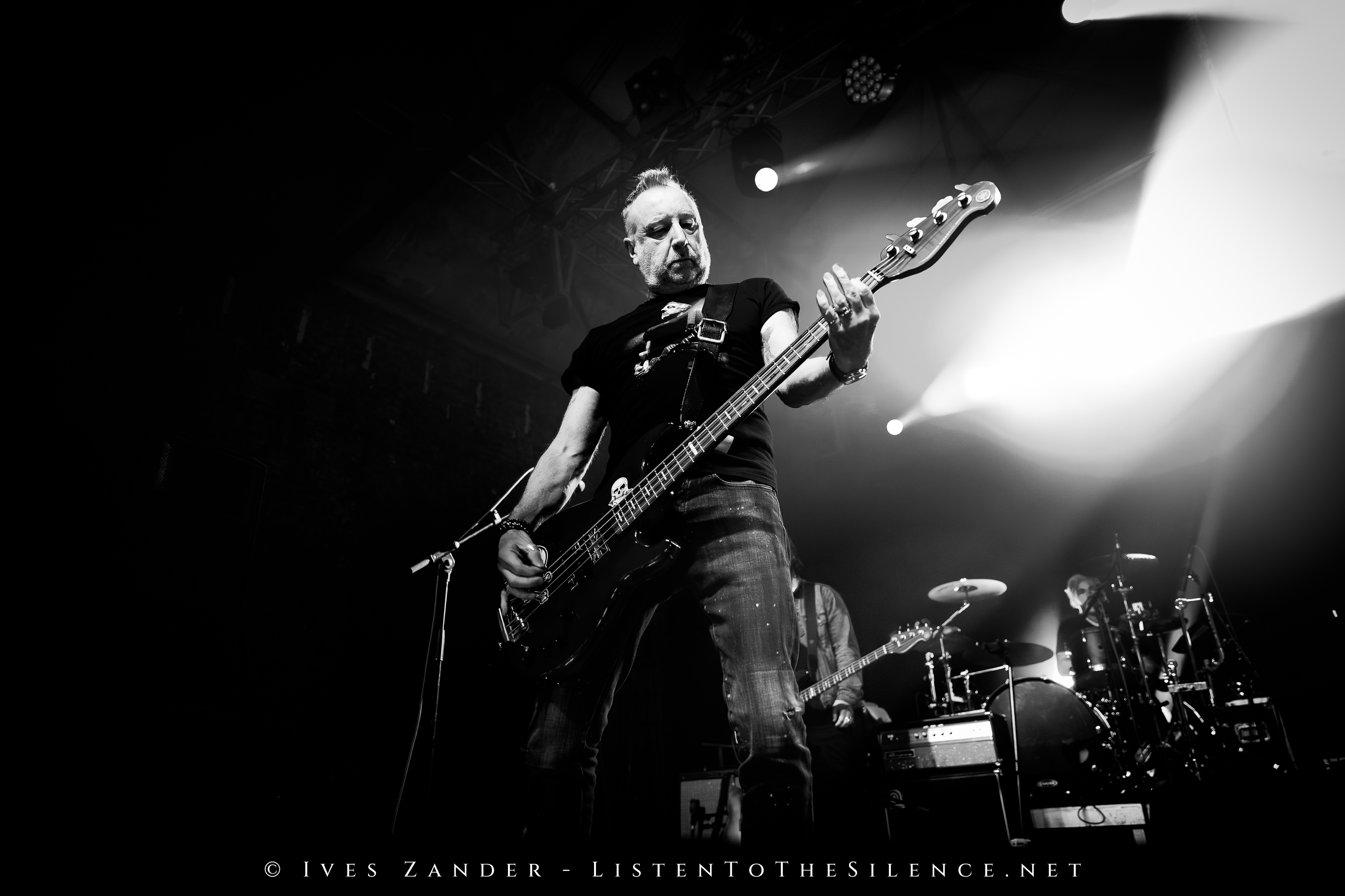 Peter Hook & The Light<br/>Reithalle Straße E Dresden 2023